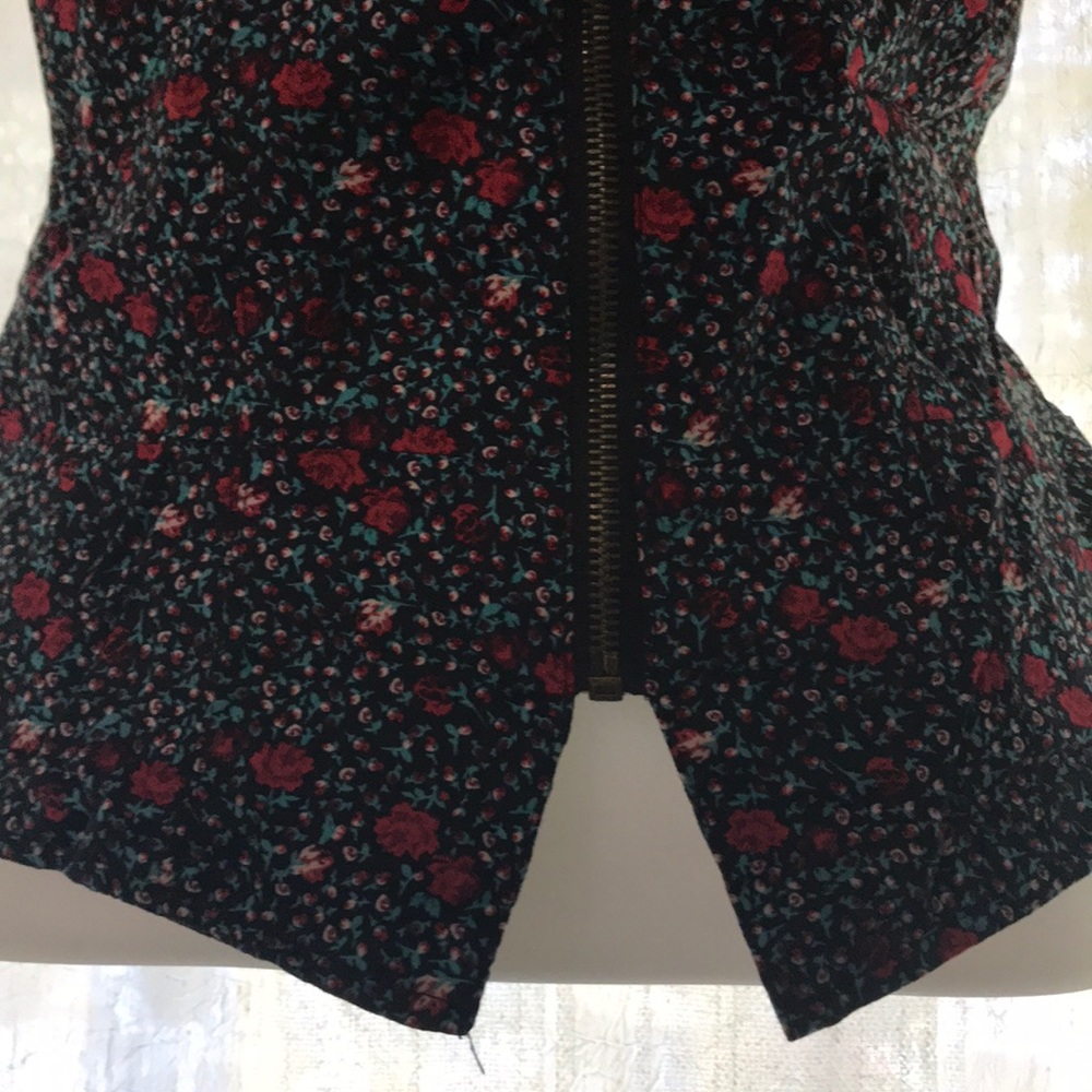 halter top - Picture 5 of 5